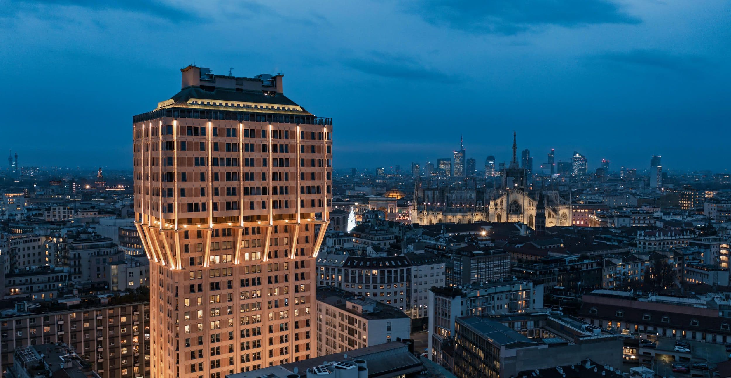 GRIVEN / Luce di precisione per Torre Velasca