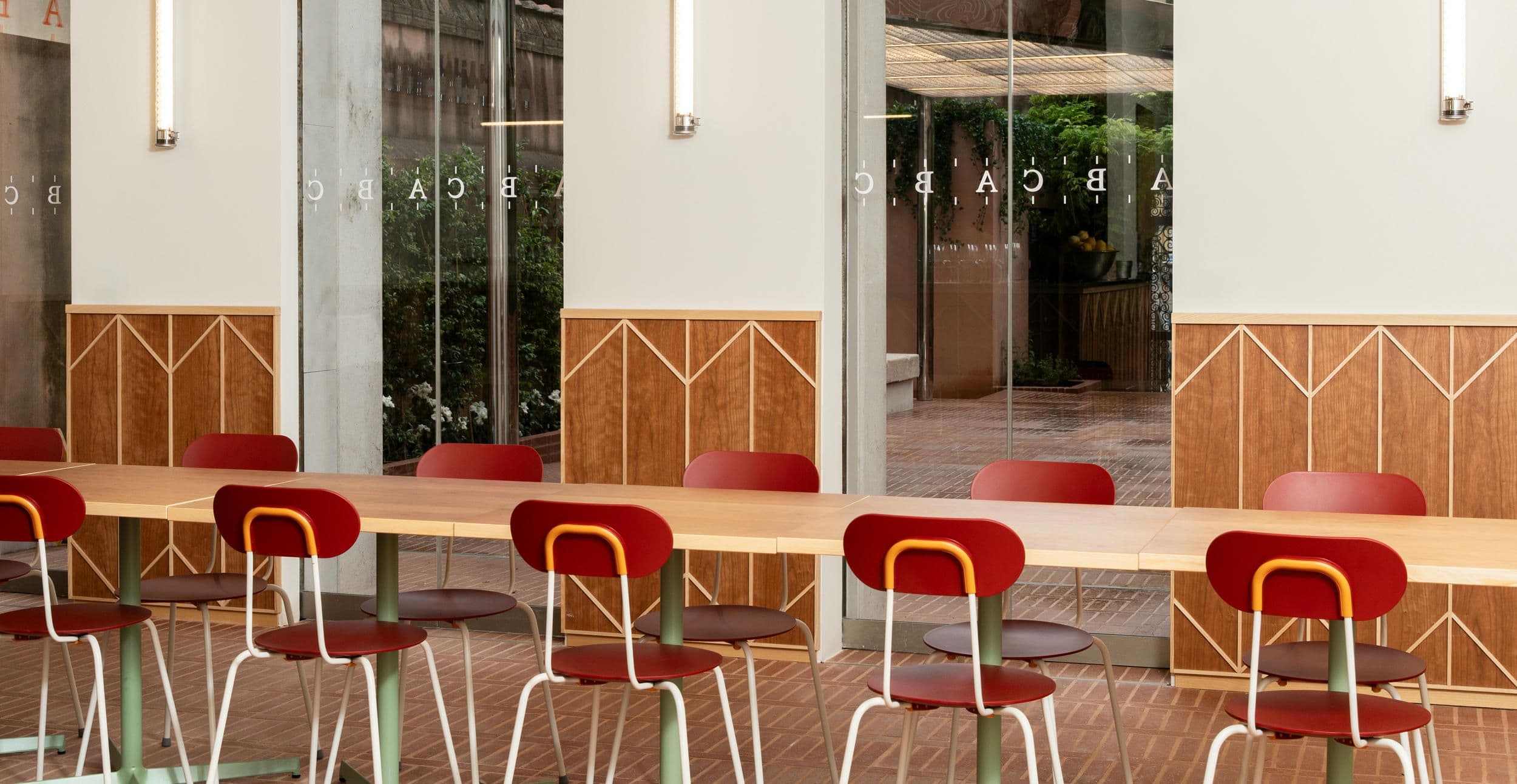 Art, bar, kitchen: ABC Zattere