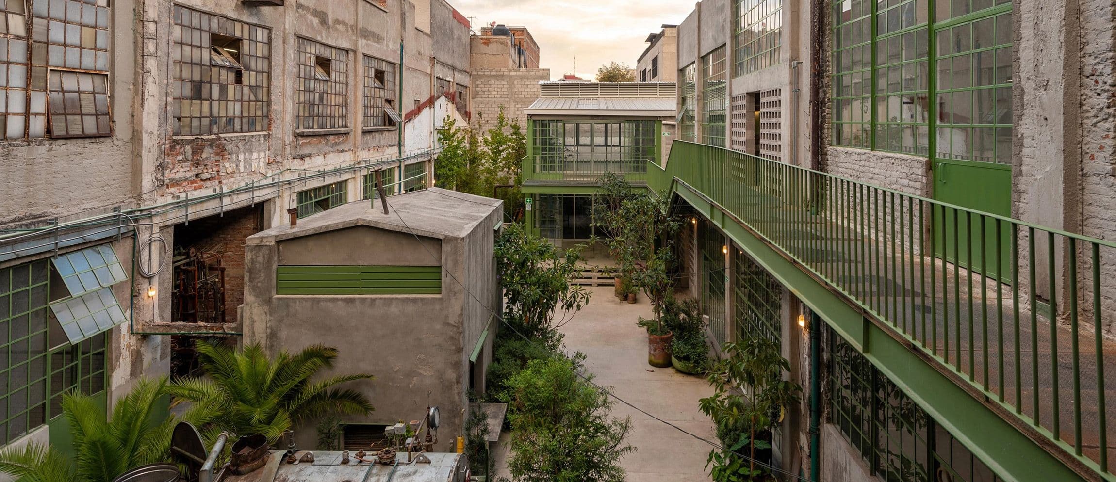 Laguna: the industrial citadel of Mexico City