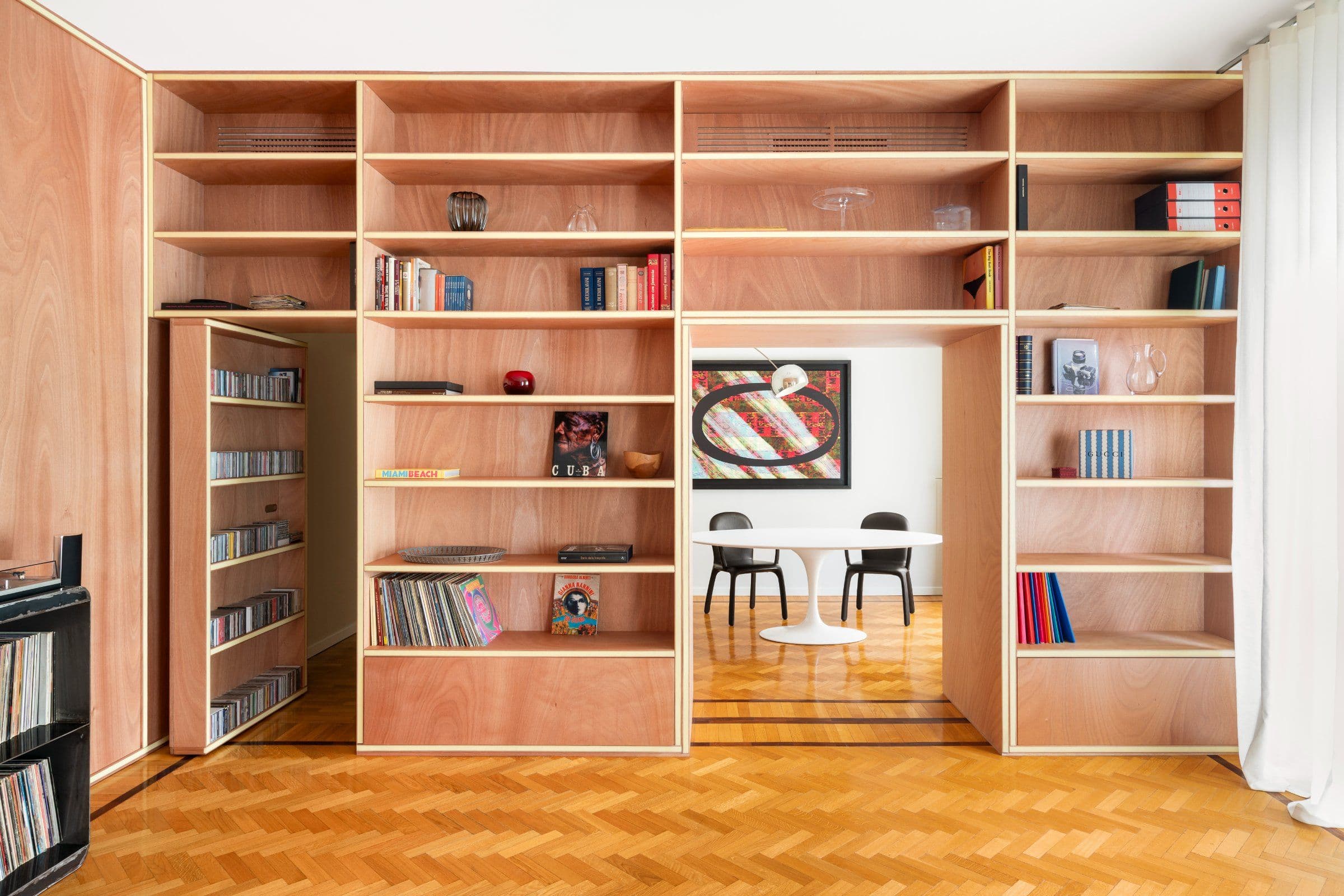 Wall / Casa B by (AB)NORMAL