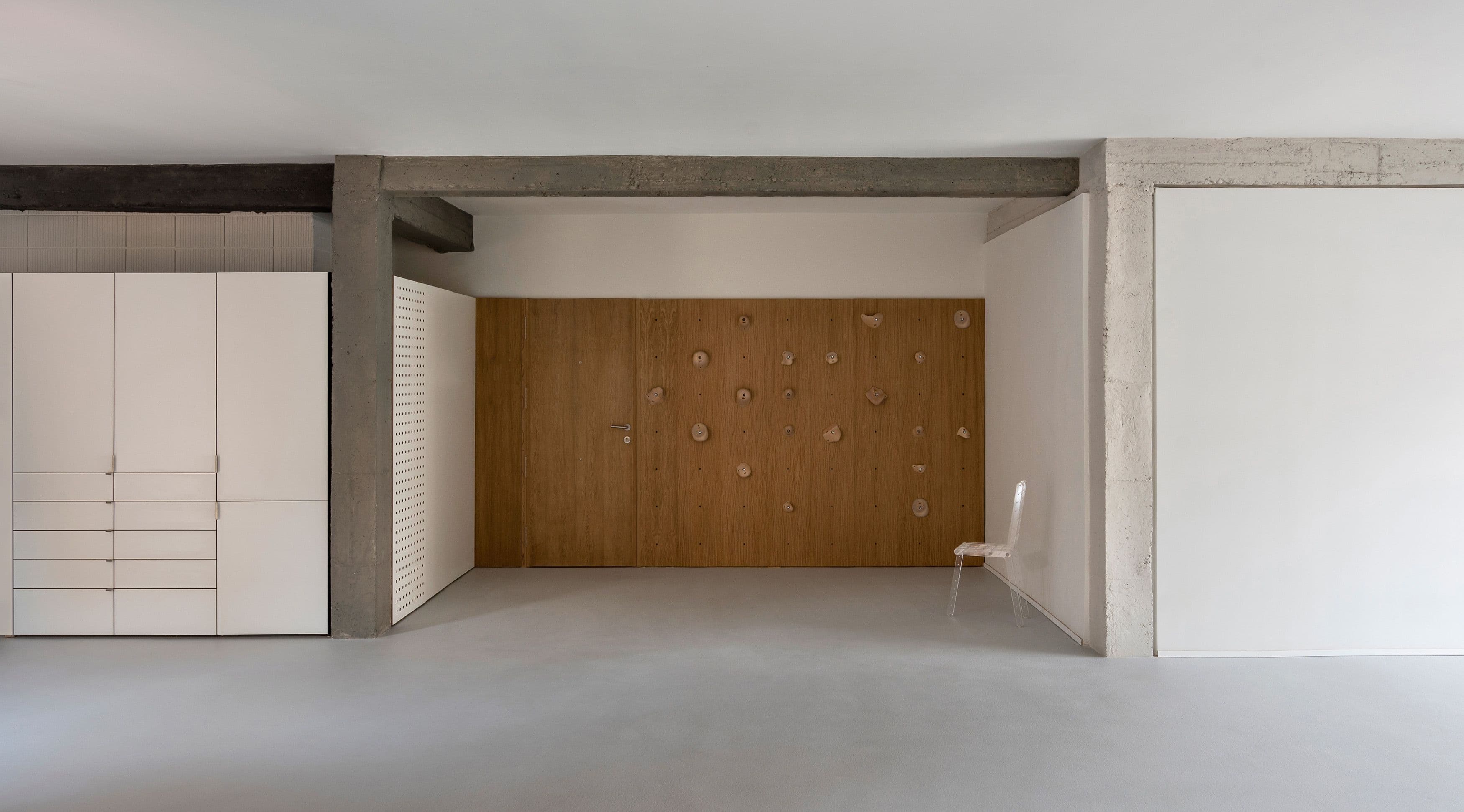 Cross spaces: reworking Madrid’s grid into adaptive homes