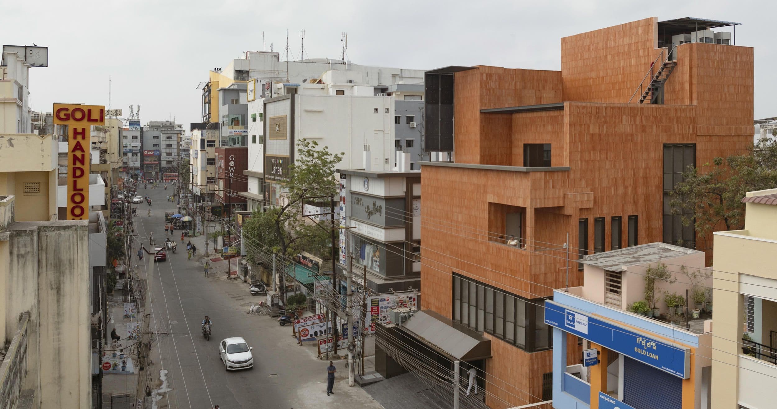 Window / Fluted Volume by Studio UF+O