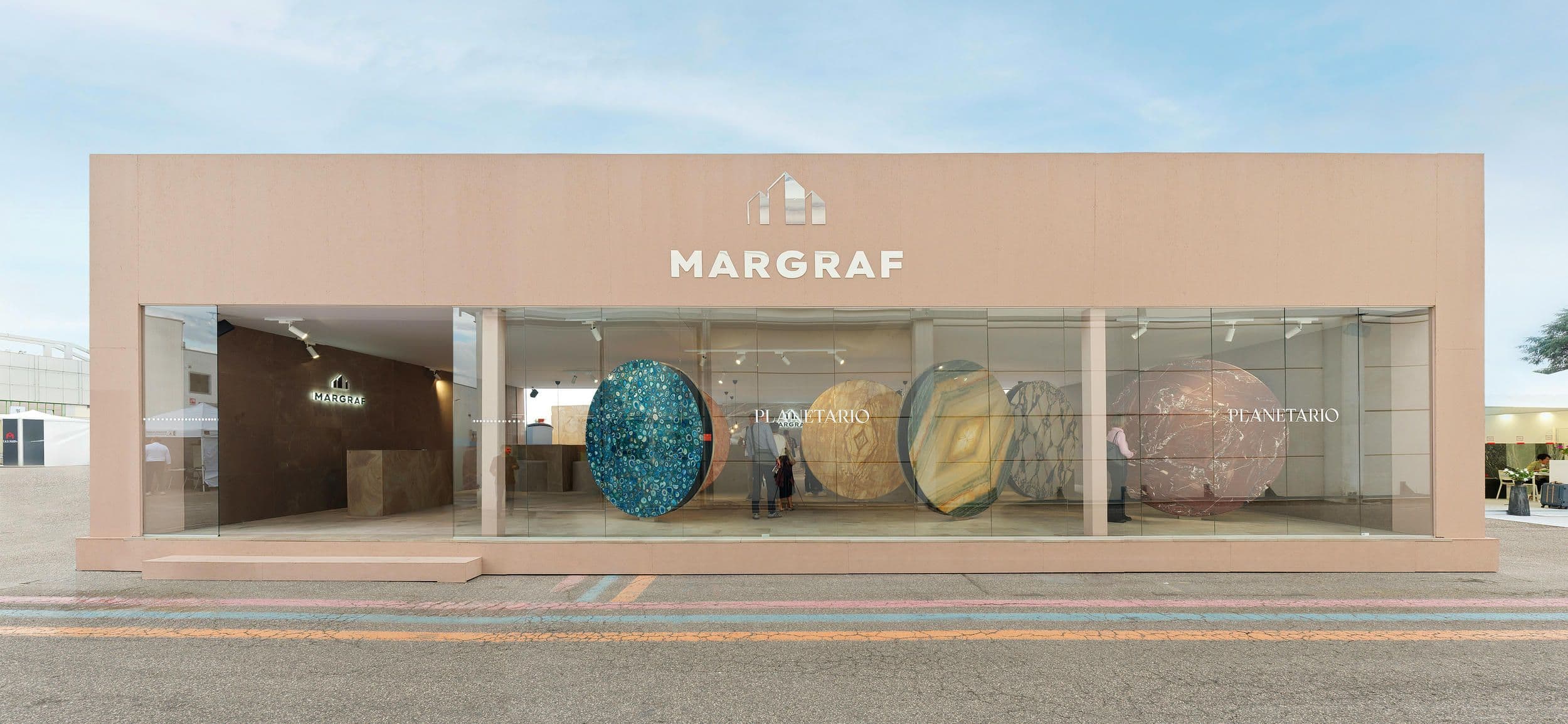 The factory as urban space, matter as journey