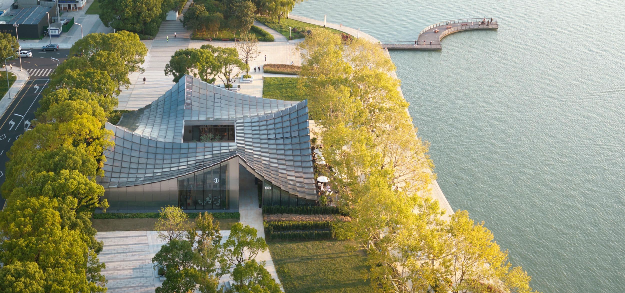 Roof / Jinji Lake Pavilion by BIG